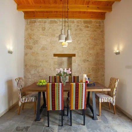Messogi “beautiful Quaint Cottage” *